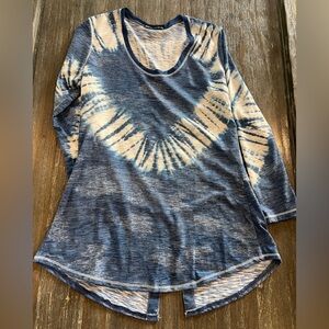 DAVID CLINE 3/4 sleeve crew neck with scalloped hem